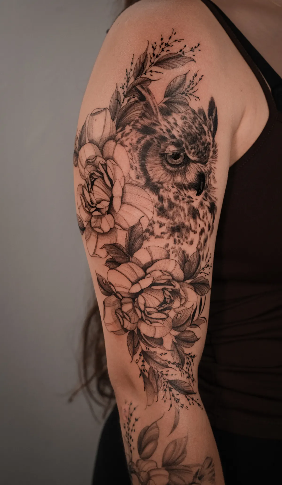 Floral owl tattoo by Hugo Gonzalez