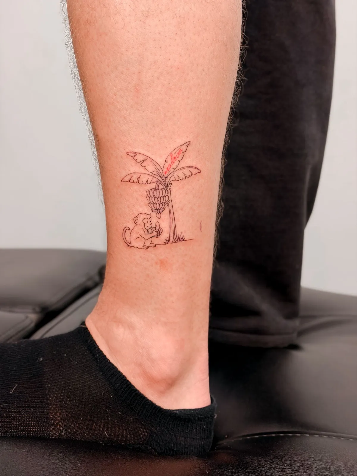 Fine line banana tree and monkey — a travel memory by Hugo Gonzalez
